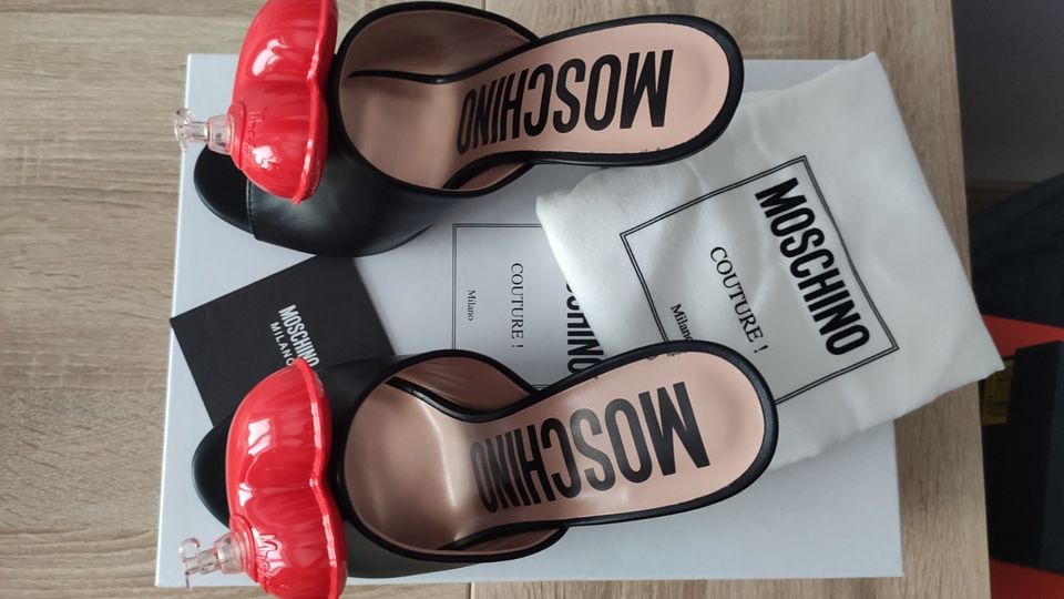 Moschino Pantoletten Sandalen high schwarz 37 NEU in Saarbrücken