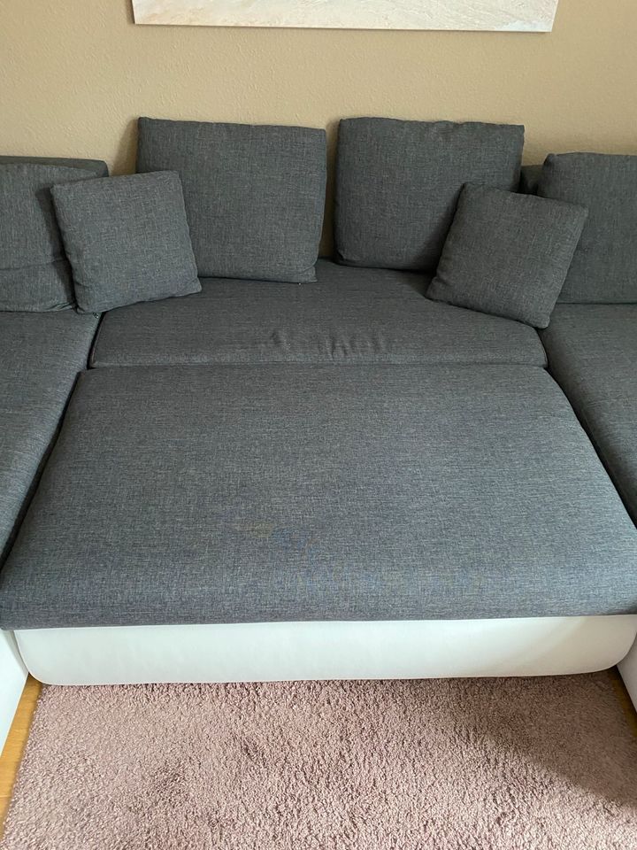 Couch/Wohnlandschaft zu verkaufen in Leipzig