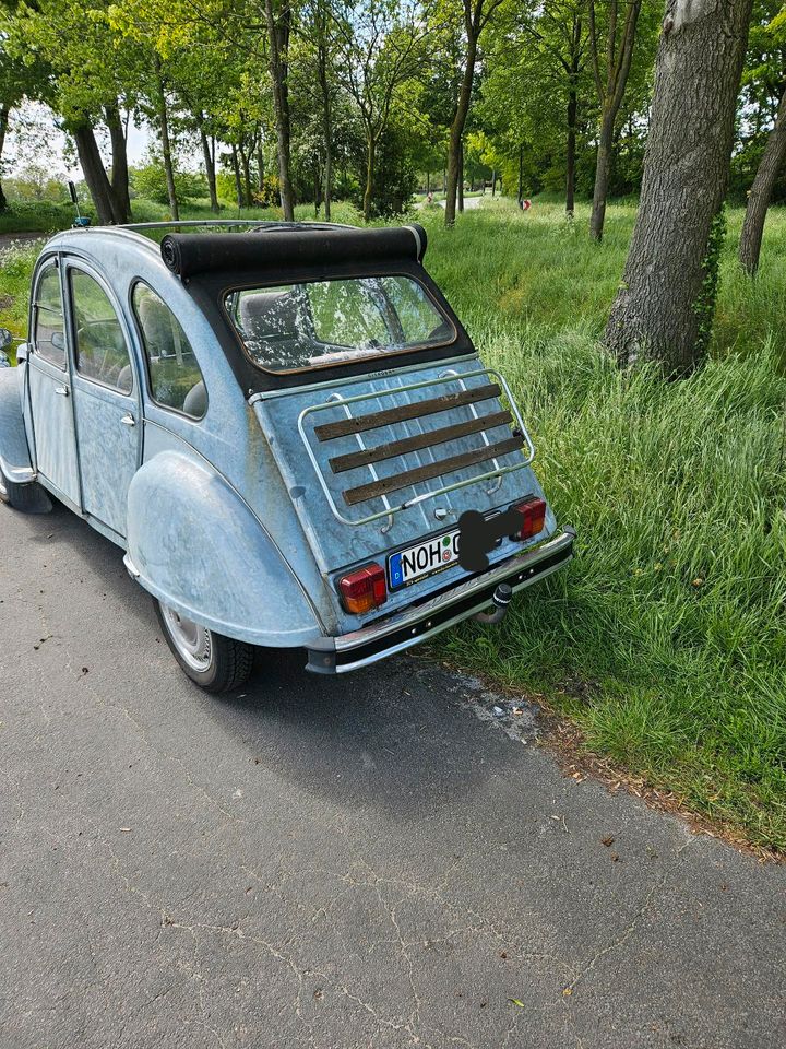 Citroen 2CV6 in Nordhorn