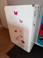 Kinderkleiderschrank mit Schmetterlingsdekor und Spiegel - 80x49x München - Schwabing-Freimann Vorschau