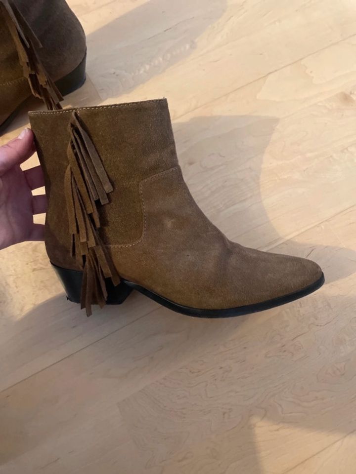 Max Mara brown leather  ankle boots in München