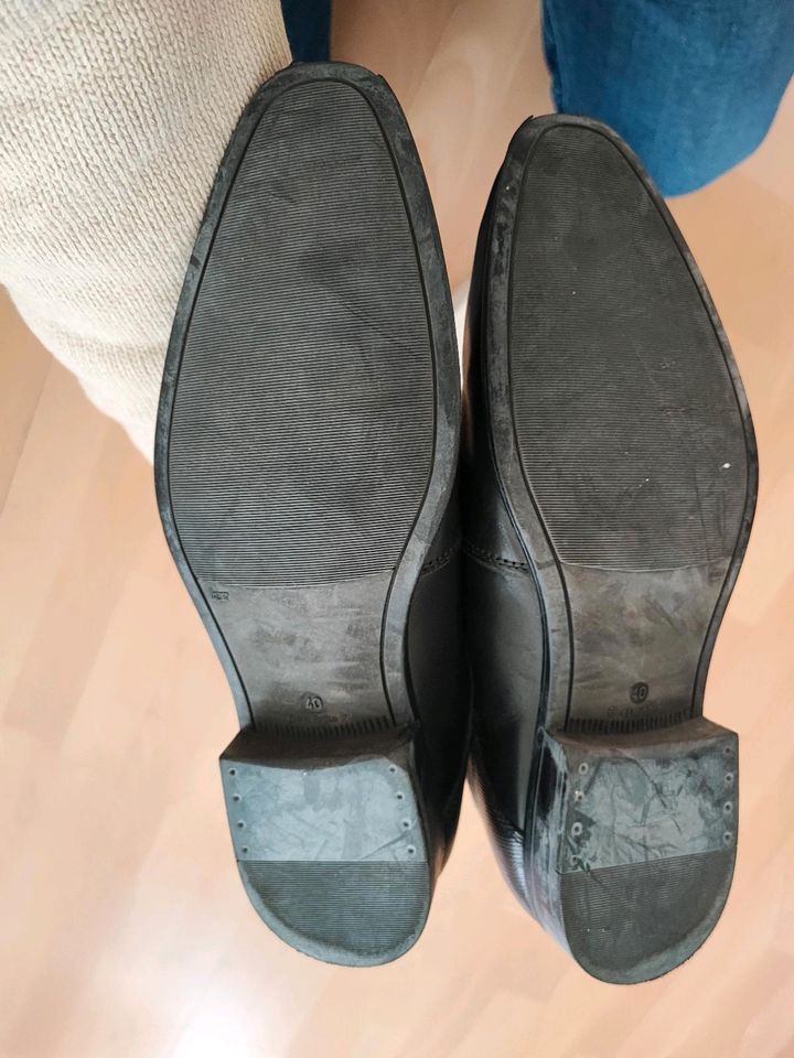 Top Herrenschuhe Leder Gr. 40 Halbschuhe Schwarz in Leipzig