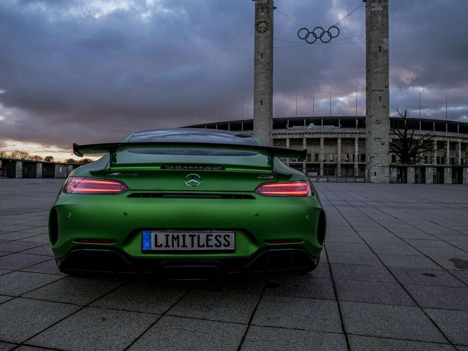 Mercedes-Benz AMG GTR GT mieten Berlin Sportwagen Autovermietung in Berlin