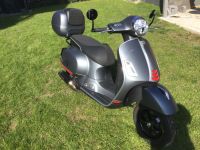 NEUW 125 VESPA GTS SUPER SPORT GARANTIE TOPCASE AKRAPOVIC RIZOMA Hessen - Wiesbaden Vorschau