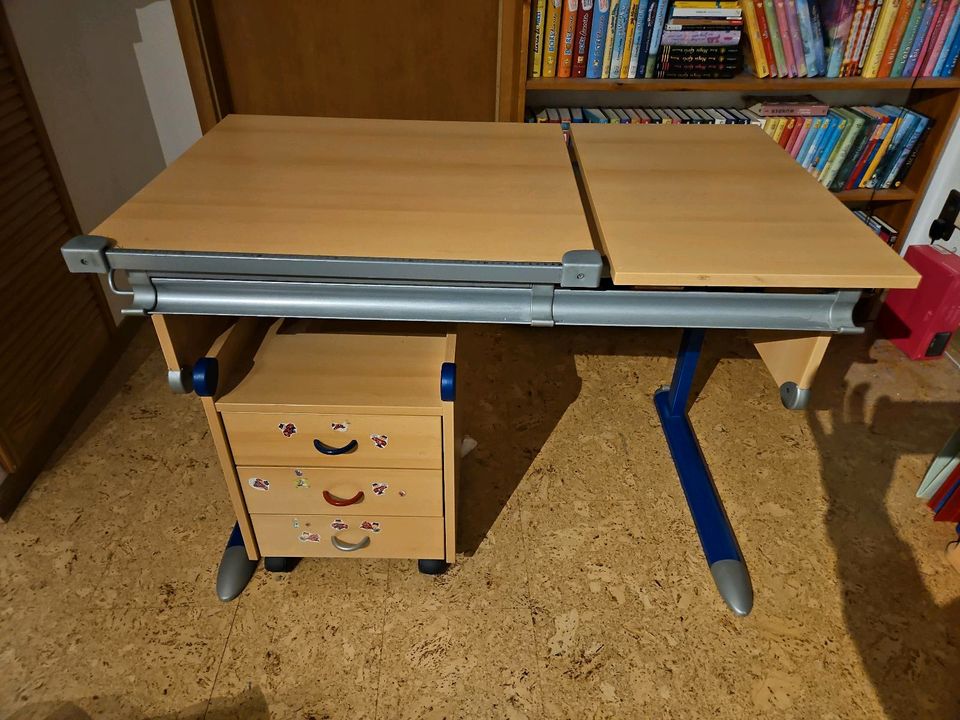 Kettler Schreibtisch für Kinder mit Rollcontainer in Köln