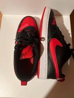 Rot /schwarze Nike Sneaker Bayern - Gerolsbach Vorschau