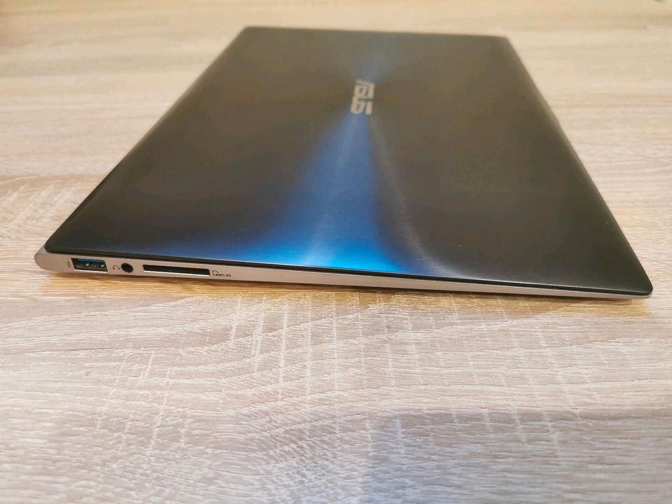 Asus Zenbook Laptop UX31A inkl. Windows 10 in Dillingen (Saar)