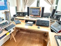 Output Platform Studiotisch Orginal mit Keyboard Tray Leipzig - Leipzig, Zentrum-Nord Vorschau