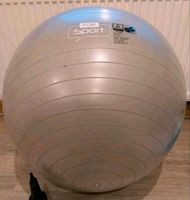 Gymnastikball grau silber 65cm Nordrhein-Westfalen - Arnsberg Vorschau