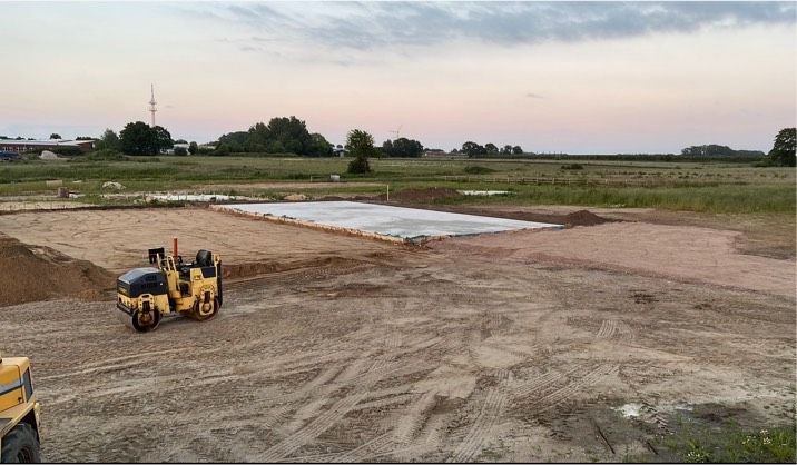 Erdarbeiten Betonarbeiten Sandplatten Fundamente Flügelglätten in Bockel