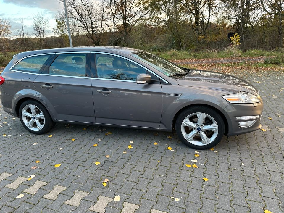 Ford Mondeo Vollauslastung Titanium x vollleder in Erlensee