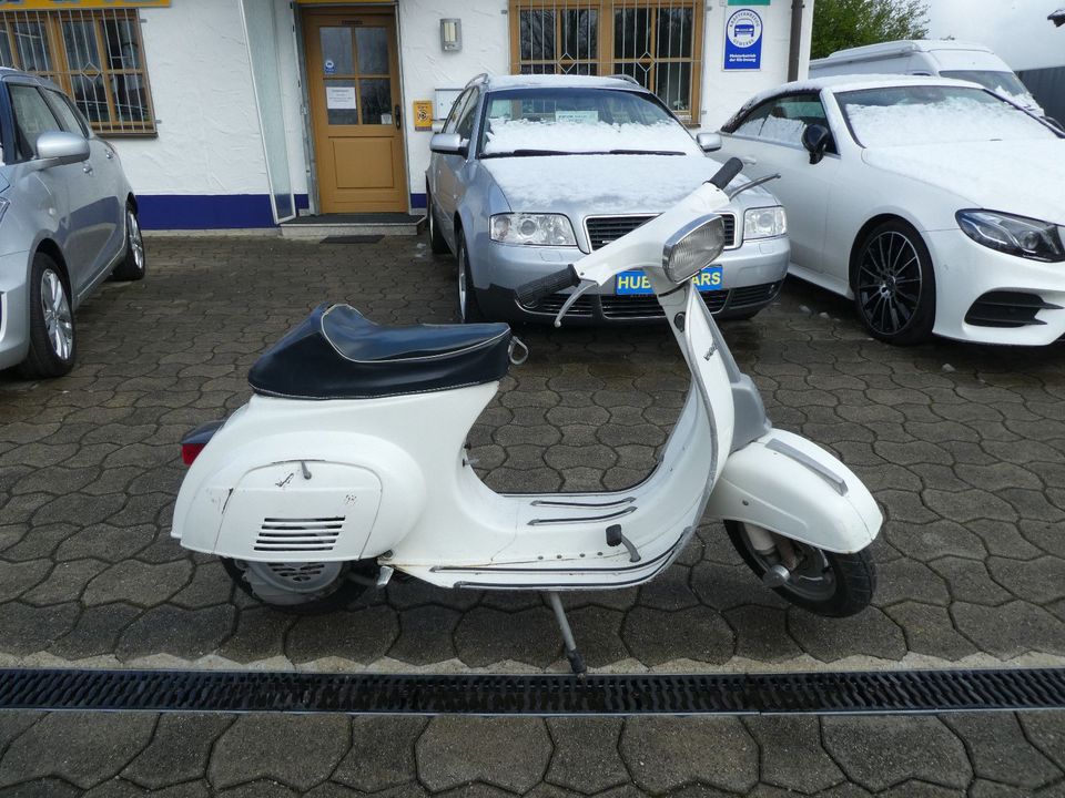 Vespa Piaggio V50 in Polling