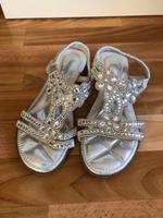 Sandalen mit Schmuck( unecht) Schleswig-Holstein - Kappeln Vorschau