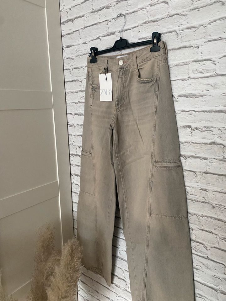 Zara Jeans Hose in Duisburg