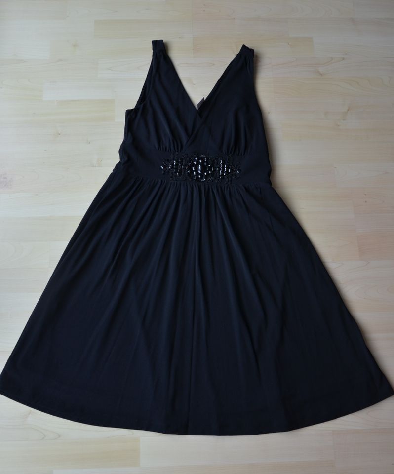 ESPRIT-Kleid schwarz Gr.40 in Wetzlar