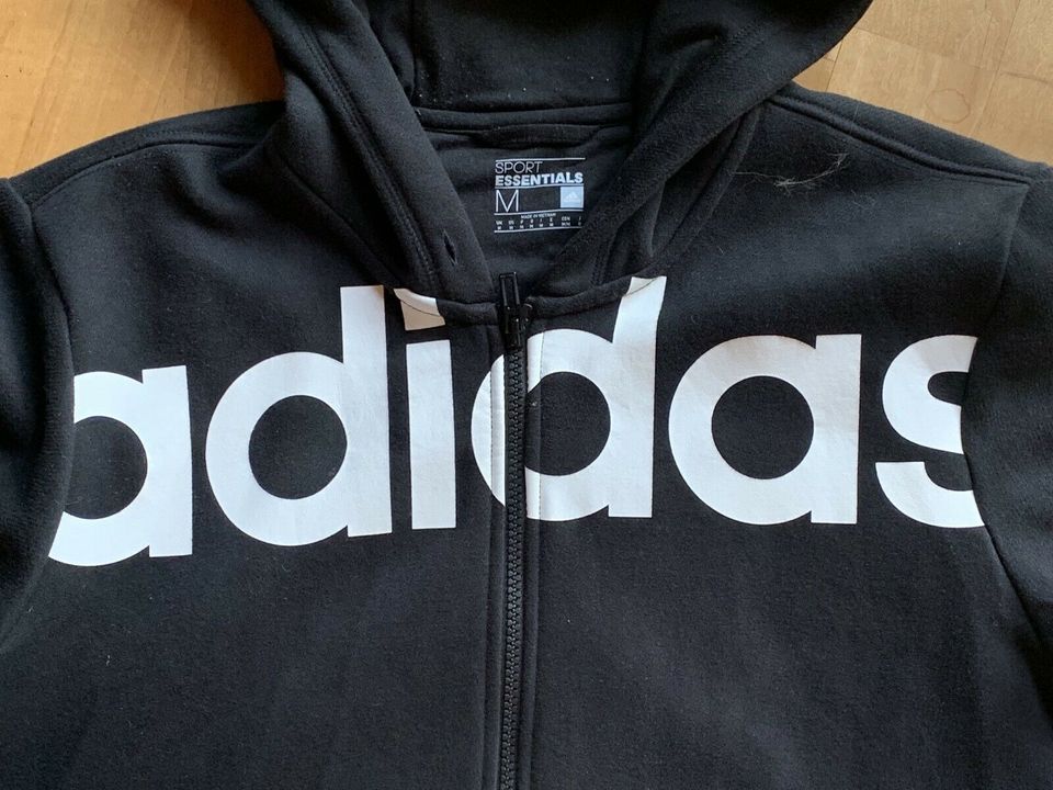 ADIDAS Kapuzenjacke  schwarz Gr. M mit Logo in Winnweiler