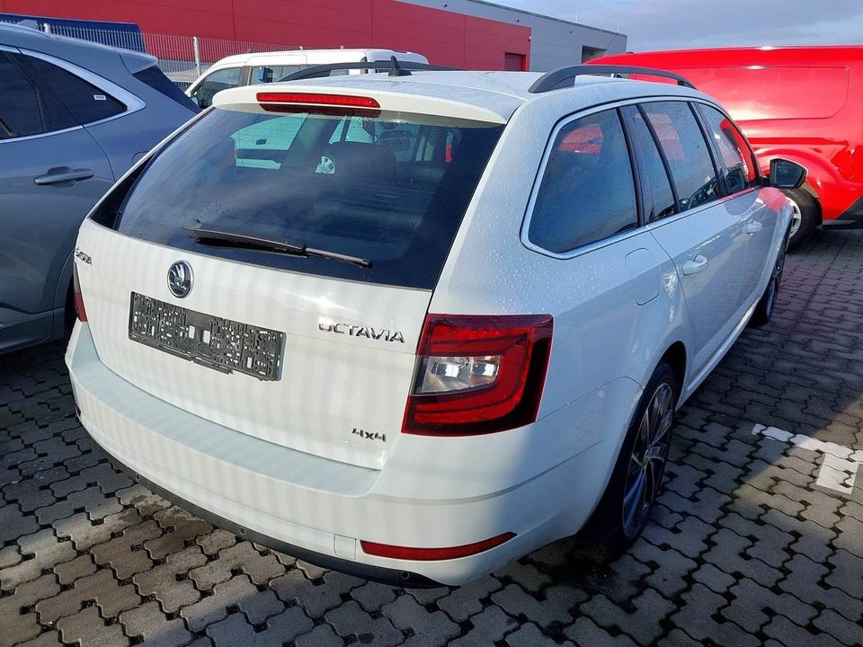 Skoda Octavia Combi L&K 4x4 Memory ACC AHK Alkantara in Saarbrücken