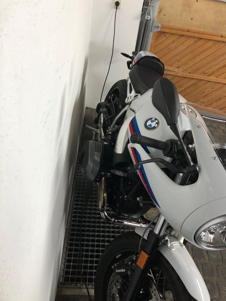 BMW R Nine T Racer 150 km original wie neu Sammler in Passau