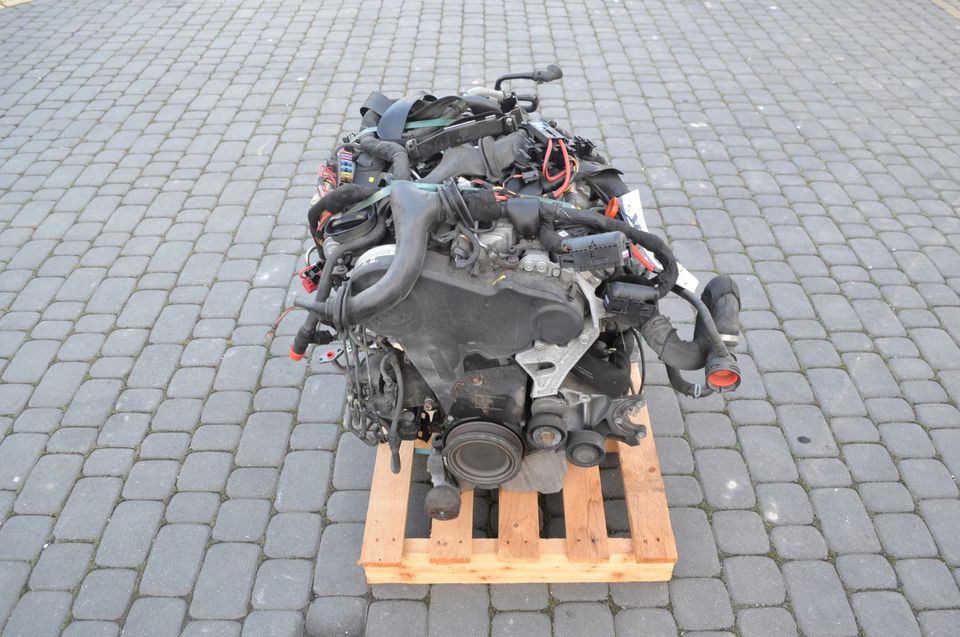 MOTOR CAG 2.0 TDI AUDI VW SEAT SKODA KOMPLETT in Frankfurt am Main