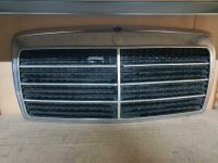 Mercedes W124 Grill Frontgrill Kühlergrill Baden-Württemberg - Bad Rappenau Vorschau