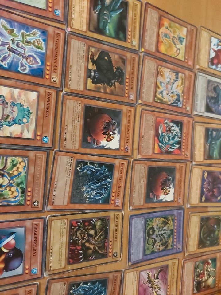 Yu gi Oh Sammelkarten Drachen 2 in Lichtenberg