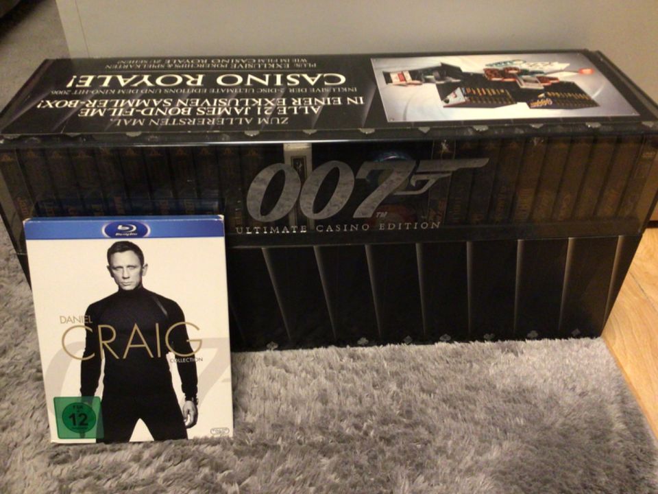 James Bond Ultimate Casino Edition+Daniel Craig Edition (Blu ray) in Berlin