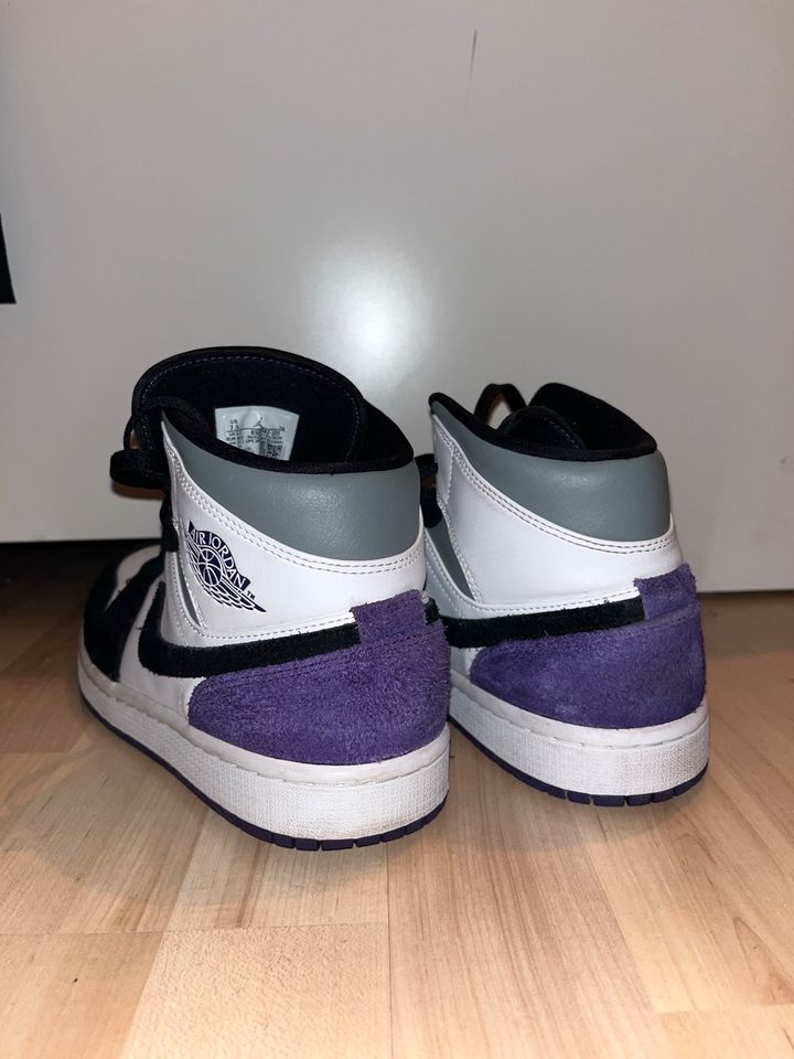 Nike Jordan 1 Mid SE Purple 7.5 / 40.5 in Garbsen