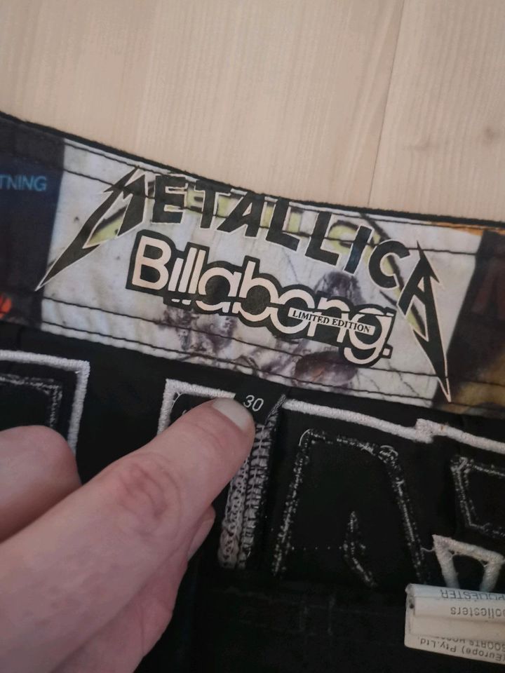 Billabong Metallica Badeshorts Badehose Größe 30 in Oldenburg