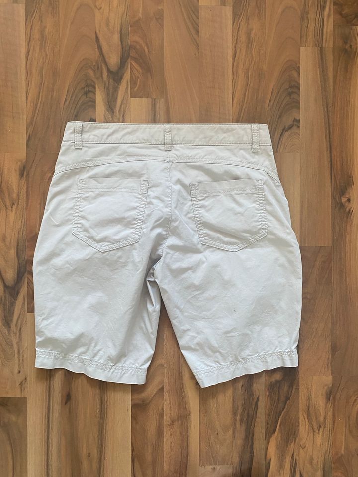 Original Bogner Shorts Creme Gold Bermuda kurze Hose 36 in Köln