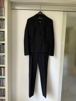 Marc Cain Hosenanzug Blazer Hose Rock S/M schwarz, hochwertig Bayern - Schwabach Vorschau