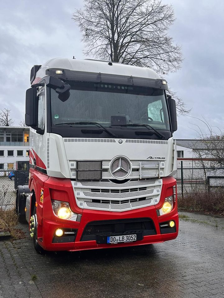 Motivierte Berufskraftfahrer/innen in Bochum