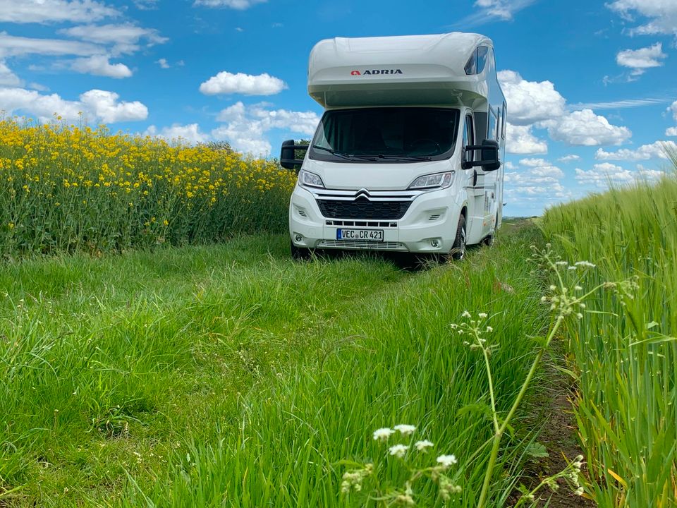 Caravanvermietung Wohnmobil Adria Kastenwagen Alkoven in Damme