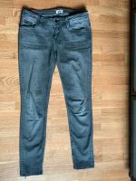 Jeans - Jeanshose - Röhrenjeans - Tommy Hilfiger - Gr.28 Berlin - Lichtenberg Vorschau