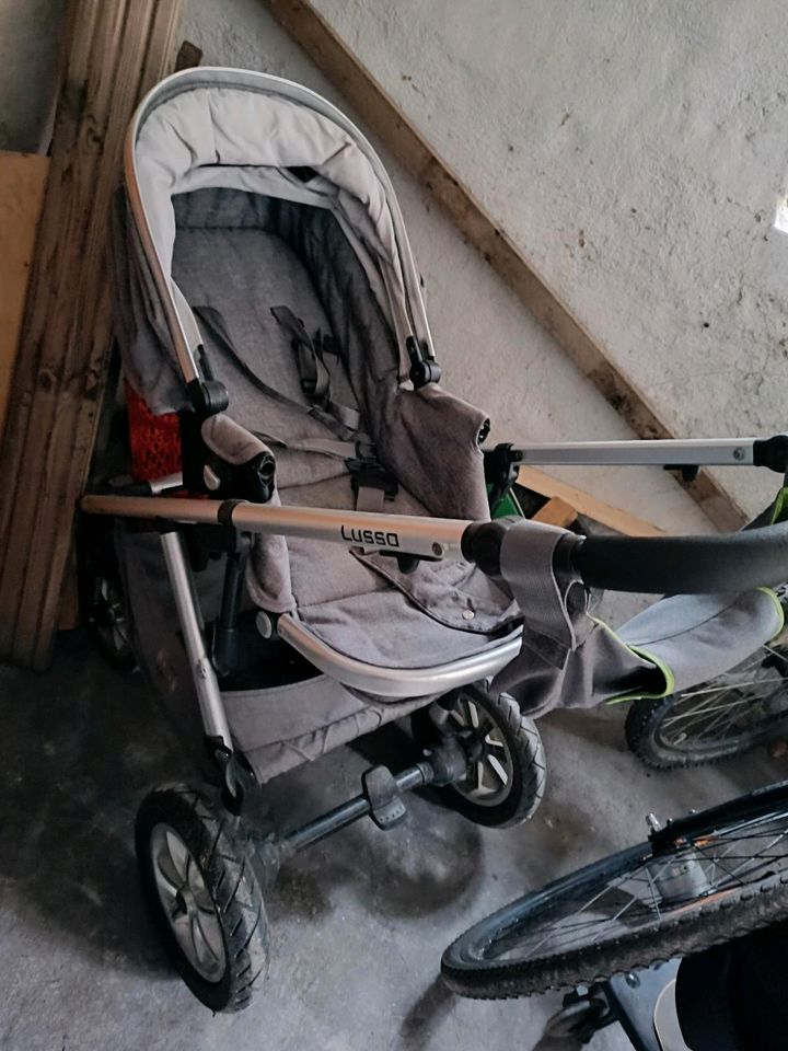 Kinderwagen abzugeben in Steinhöfel