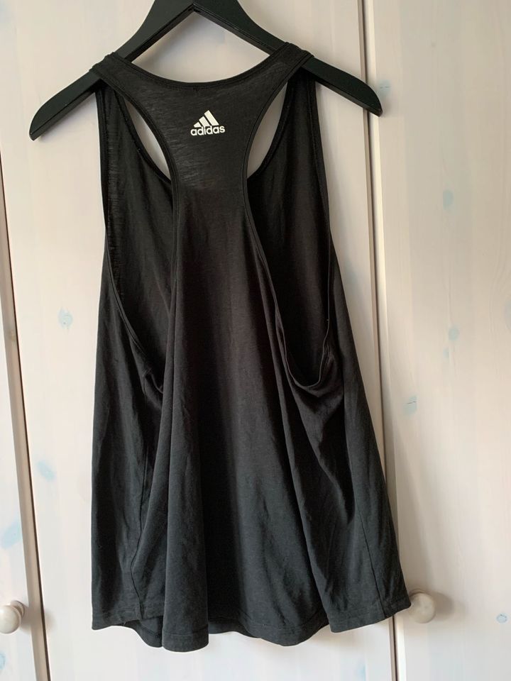 Adidas Sport Tanktop Top Sportshirt Top XL Schwarz Weiß Tank in Essen