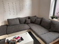 Couch mit Kissen Thüringen - Erfurt Vorschau