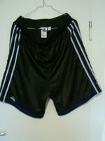 kurze Adidas Sporthose Basketball BballShorts schwarz Gr.L neuwer Frankfurt am Main - Ginnheim Vorschau