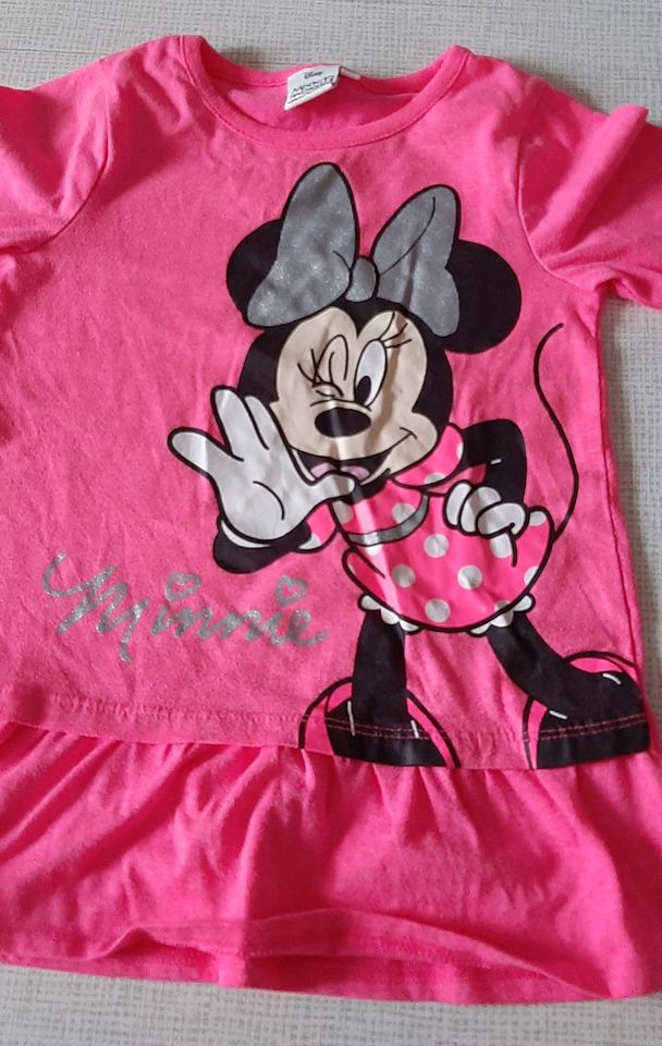 Minnie Mouse Langarmshirt Große 104 in Frankfurt am Main