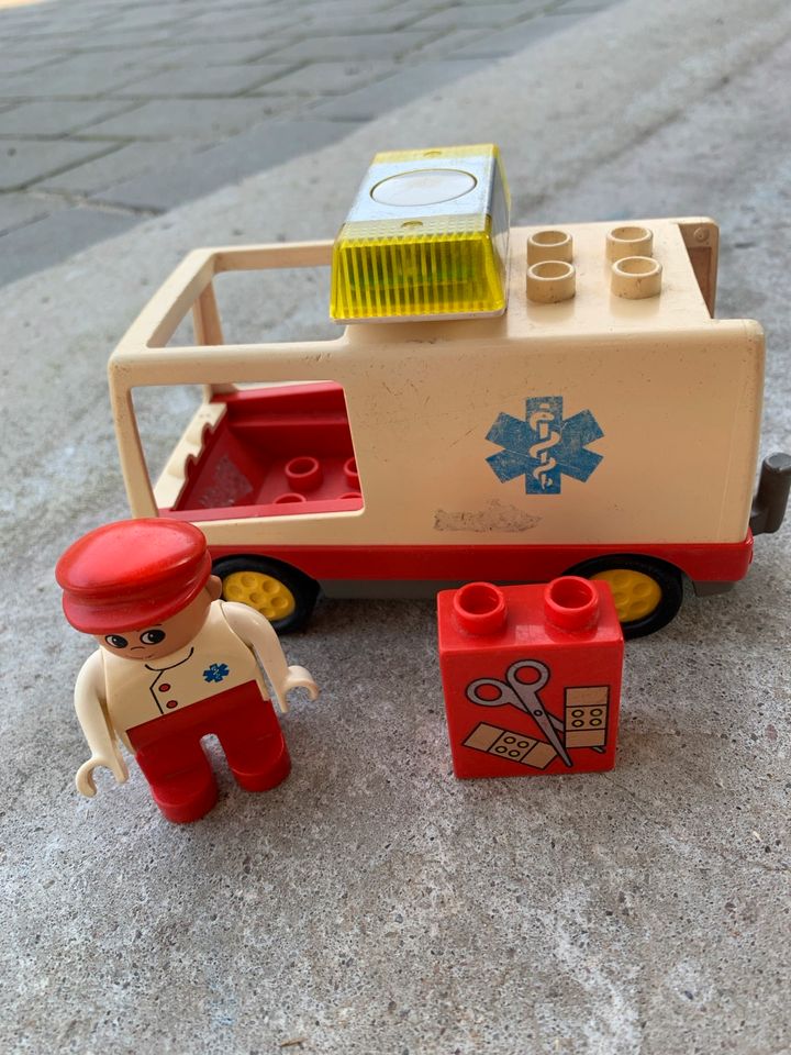 Lego Duplo Krankenwagen mit Sound Vintage in Arlewatt