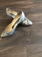 Schöne silberne Damenschuhe Peter Kaiser Bayern - Schwandorf Vorschau