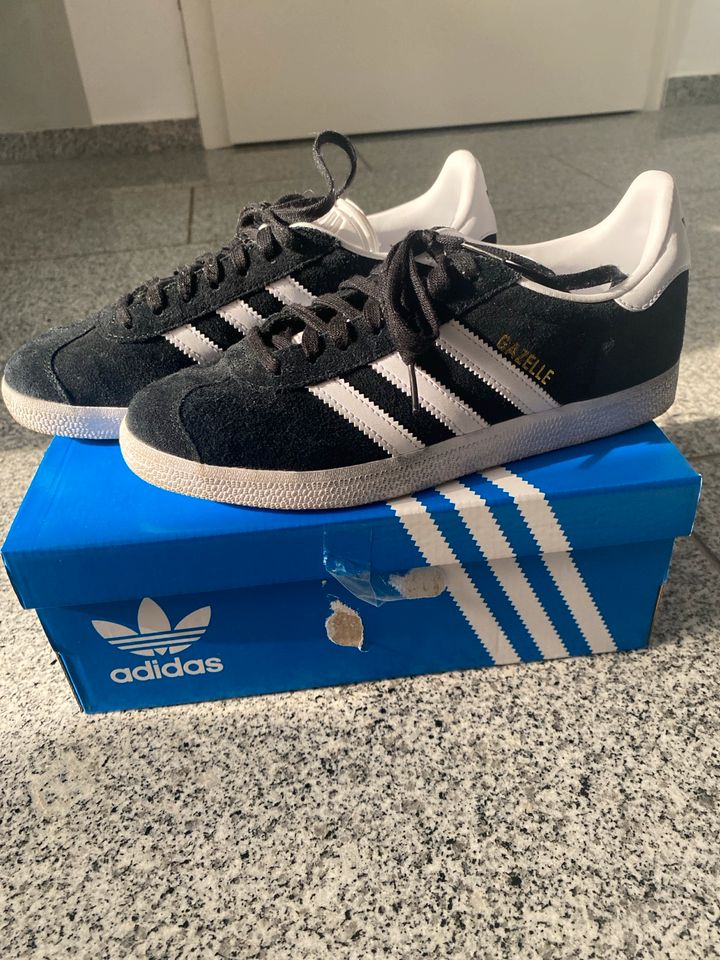 Adidas Gazelle in Wuppertal