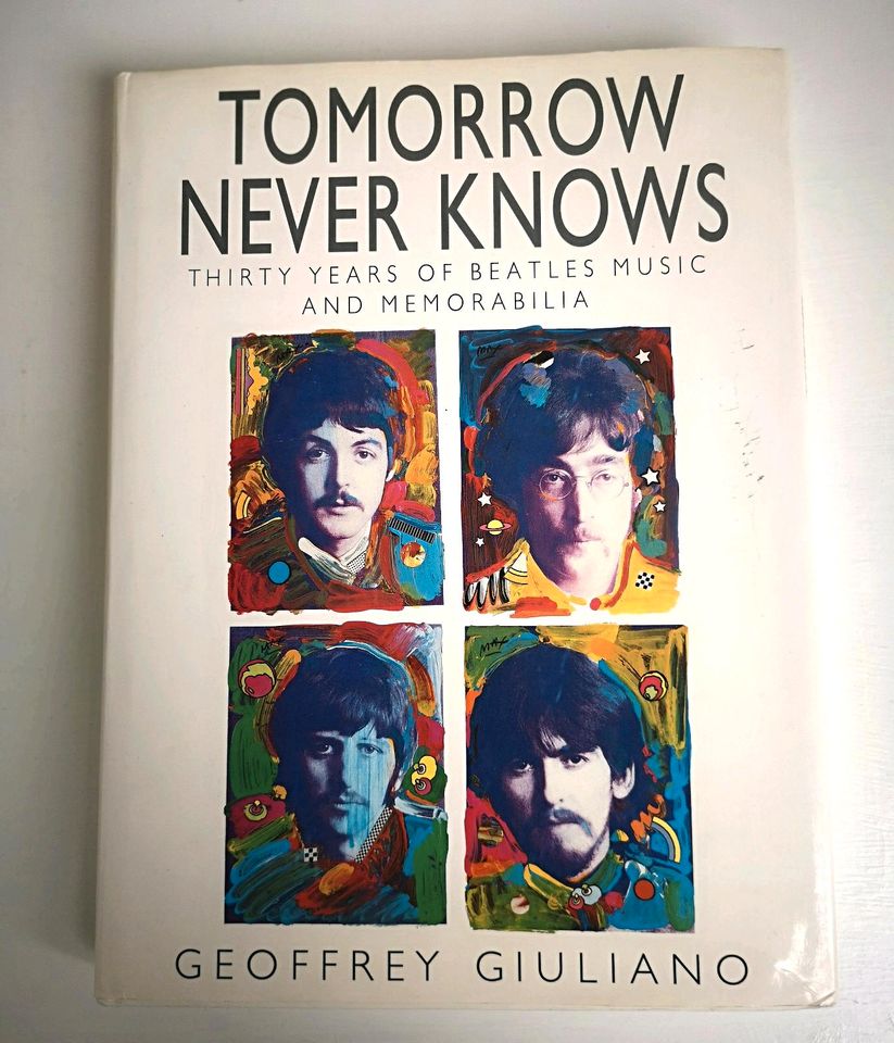 Beatles Buch Tomorrow never knows Geoffrey Giuliano in Weilheim an der Teck
