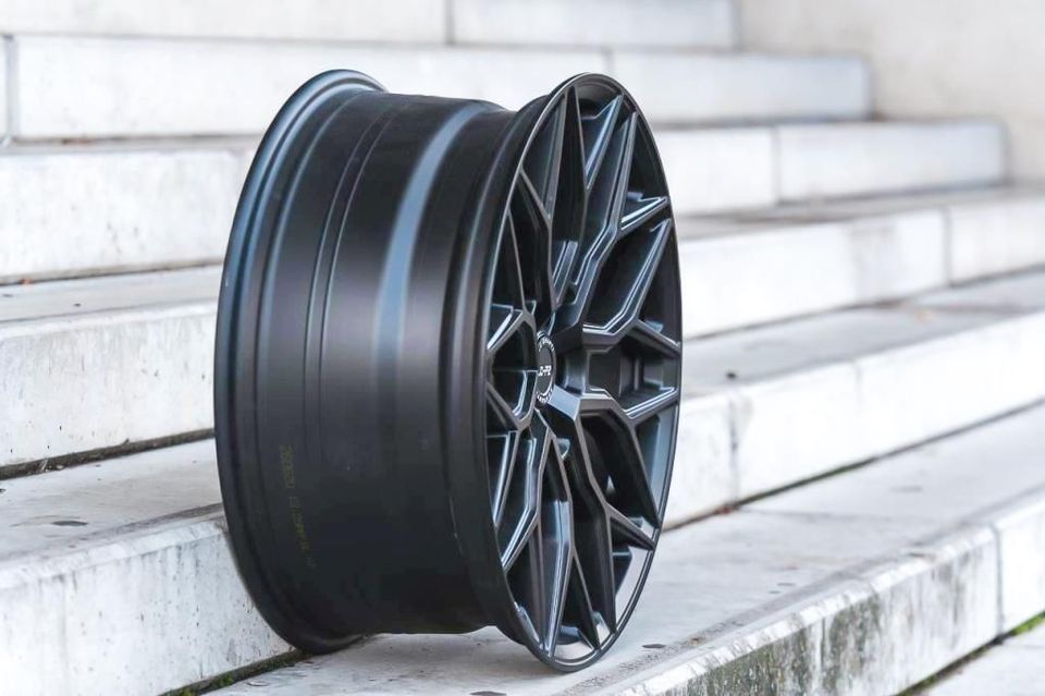 ✅ VW GOLF 8 7 6 // "NEU" 4x 8,5x19 ZOLL FELGEN SATZ #F3228# LA CHANTI PERFORMANCE LC-P2 LCP2 19ZOLL RÄDER FELGENSATZ RB-WHEELS in Nufringen