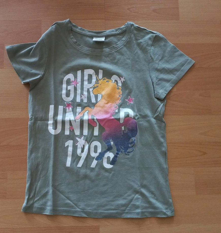 Shirt*T-Shirt *Mädchen *134/140 in Osnabrück