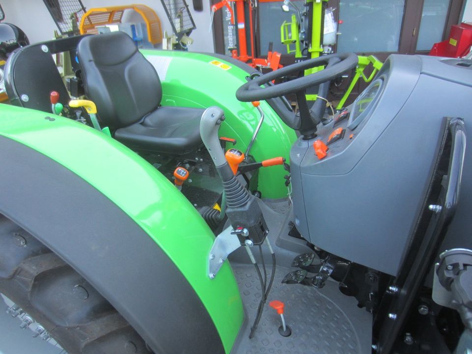 DEUTZ 5070 DF Keyline Frontlader Stoll 28-14P in Glashütte