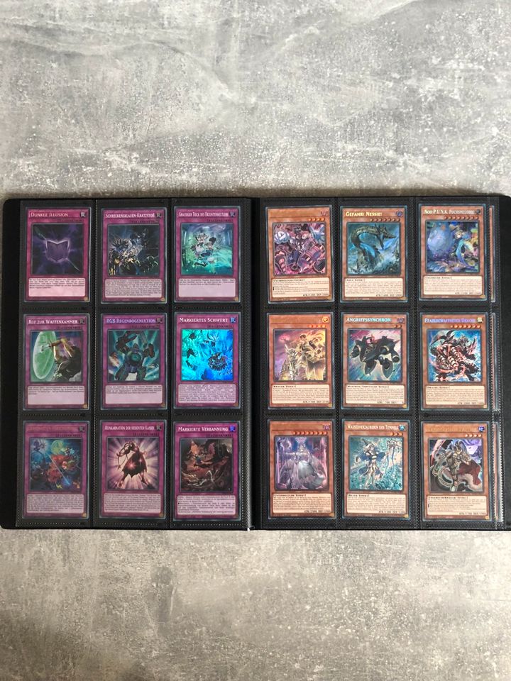 Yugioh Karten: Sammelmappe inkl viele Holo, Secret, Rare in Leipzig