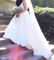 Hochzeitskleid / Brautkleid Neu Preis 6000Euro Gröpelingen - Gröpelingen Vorschau
