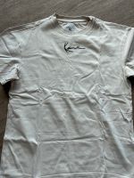 Karl Kani Herren Jungen T Shirt Gr.XS beige top Zustand Nordvorpommern - Landkreis - Saatel Vorschau