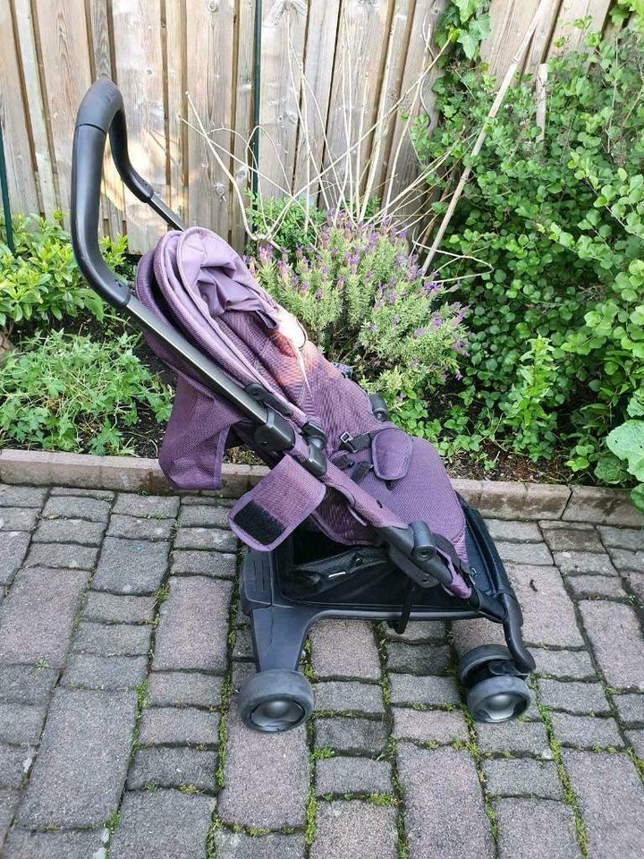 Nuna Pepp Buggy +Tragetasche + Fußsack. in Bonn