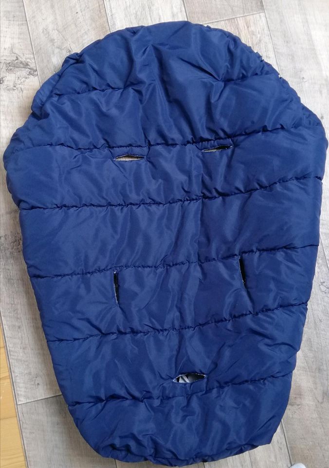 Fußsack gefüttert warm, ca. 85 cm lang, für 5-Punkt-Gurt, in Taucha